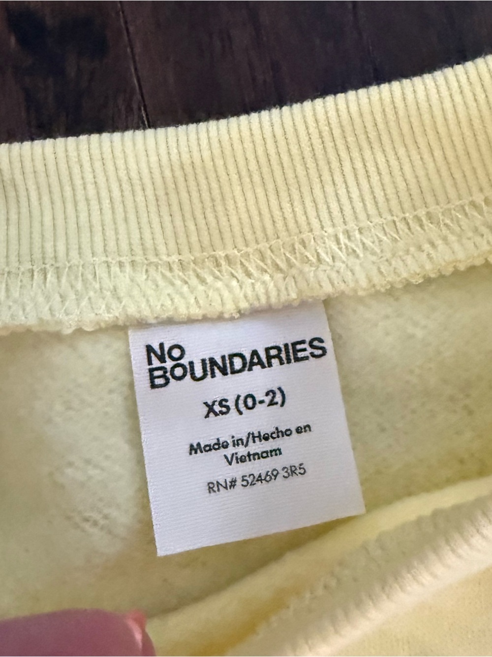 NEW No Boundaries Sweatshirt size XS - Picture 2 of 2